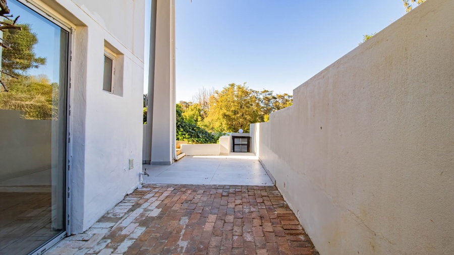 To Let 1 Bedroom Property for Rent in Bishopscourt Western Cape